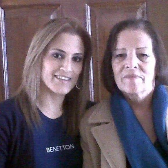 Meet your Posher, Dunia - Picture 1 of 1